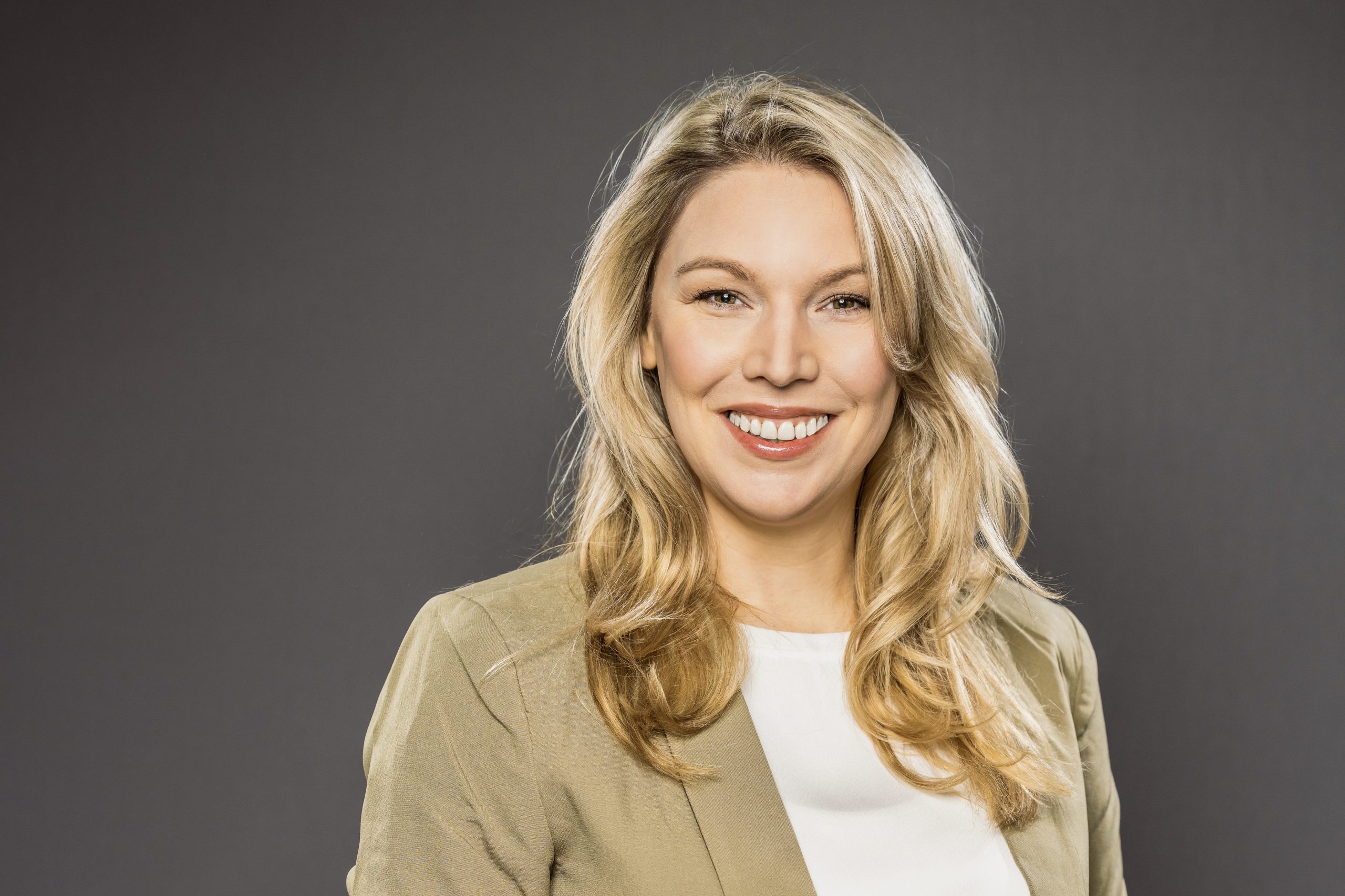 Portrait Sybille Schopf Brenner DERTOUR Group HR International Recruiting